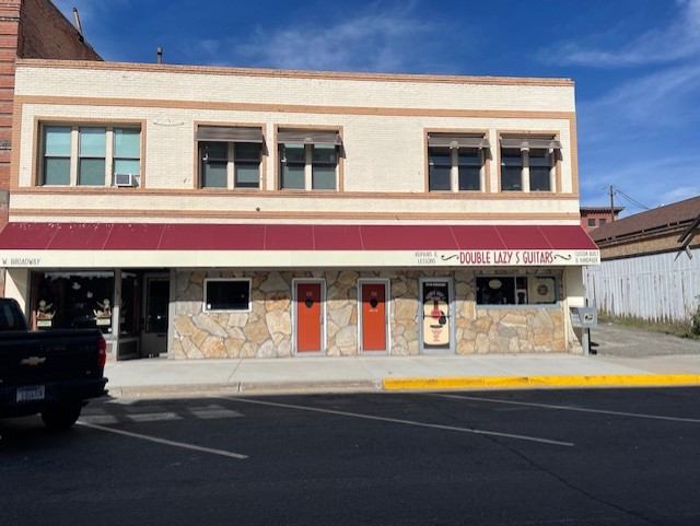 123 West Broadway Street - E